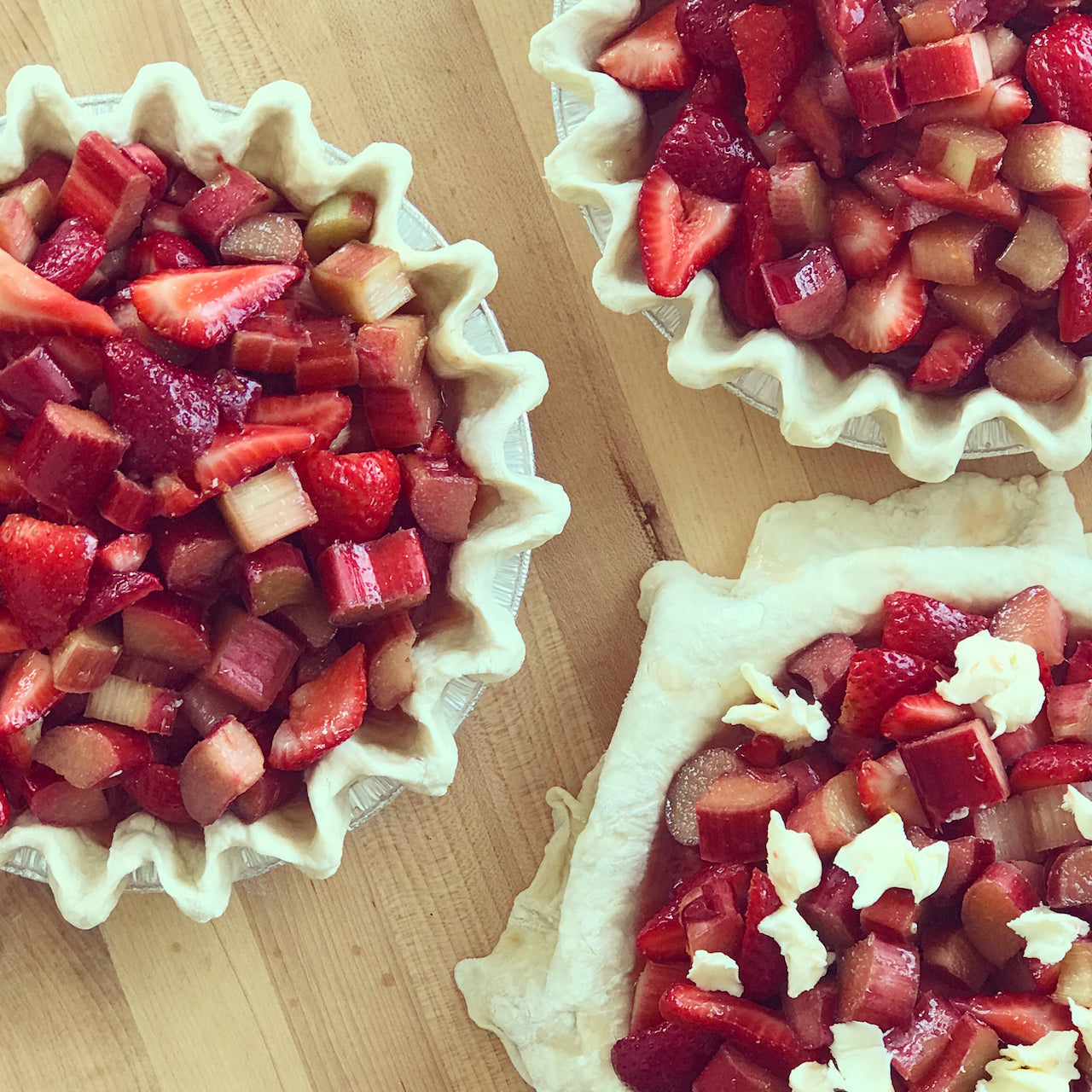 Pie - Strawberry Rhubarb - Flaky Top - 10"